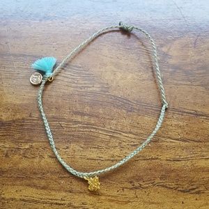 Pura vida gold leaf
